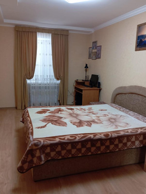 Продам двухкомнатную (2-комн.) квартиру, Октябрьская ул, 17, Широкое с