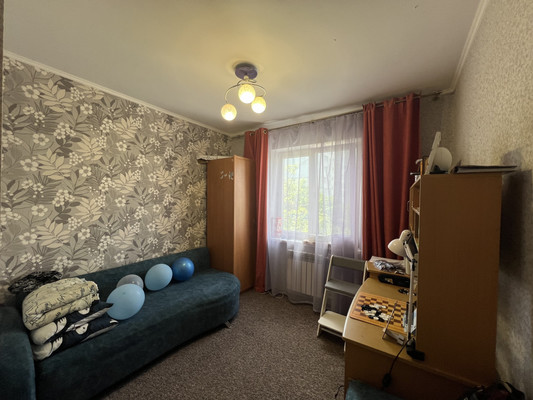 Продам трехкомнатную (3-комн.) квартиру, Лермонтова ул, 17, Симферополь г