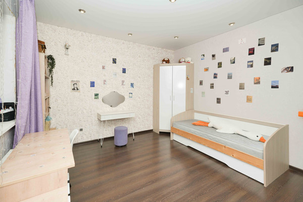 Продам трехкомнатную (3-комн.) квартиру, им. 70-летия Октября ул, 1/1, Краснодар г