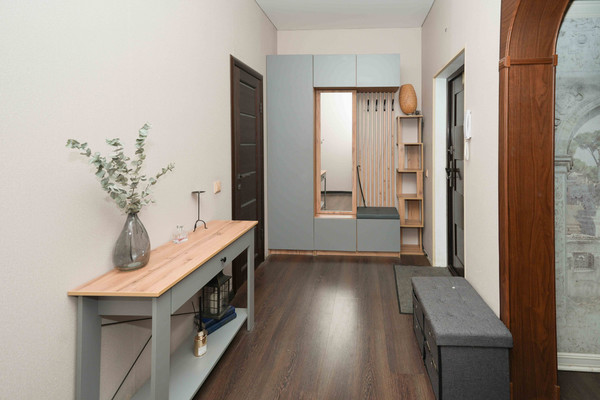 Продам трехкомнатную (3-комн.) квартиру, им. 70-летия Октября ул, 1/1, Краснодар г