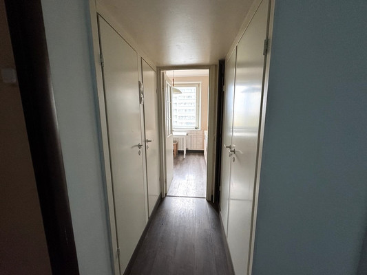 Продам трехкомнатную (3-комн.) квартиру, Академика Волгина ул, 3, Москва г