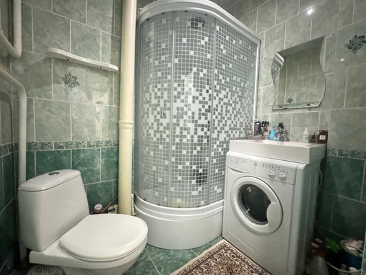 Продам двухкомнатную (2-комн.) квартиру, Бульварная ул, 9, Астрахань г