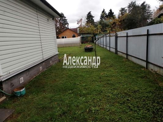 Продам часть дома в поселке город, Торговый пр-кт, 54, Всеволожск г, 10 км от города