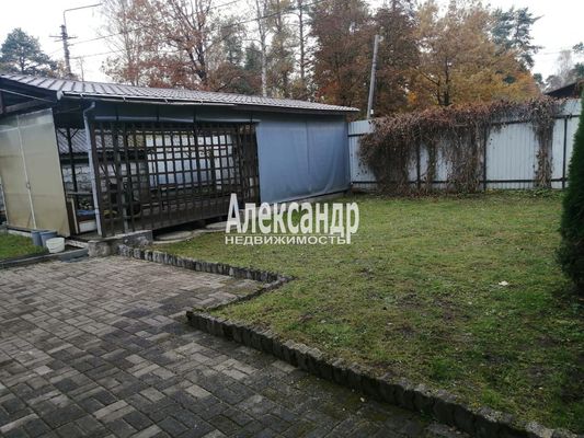 Продам часть дома в поселке город, Торговый пр-кт, 54, Всеволожск г, 10 км от города