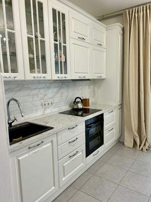 Продам двухкомнатную (2-комн.) квартиру, Маршала Бирюзова ул, 13к2, Одинцово г