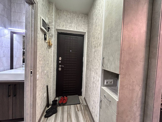 Продам однокомнатную (1-комн.) квартиру, Балаклавская ул, 73б, Симферополь г