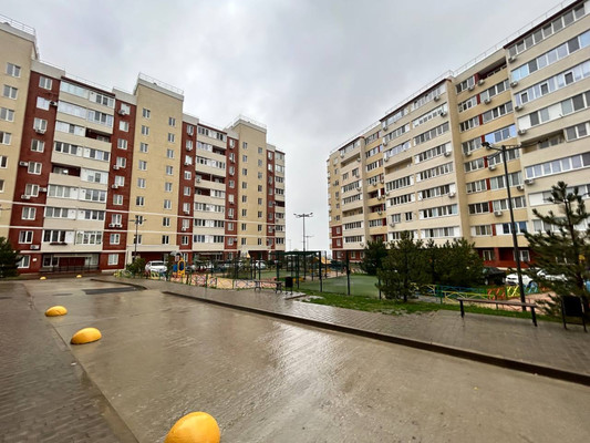 Продам однокомнатную (1-комн.) квартиру, Балаклавская ул, 73б, Симферополь г