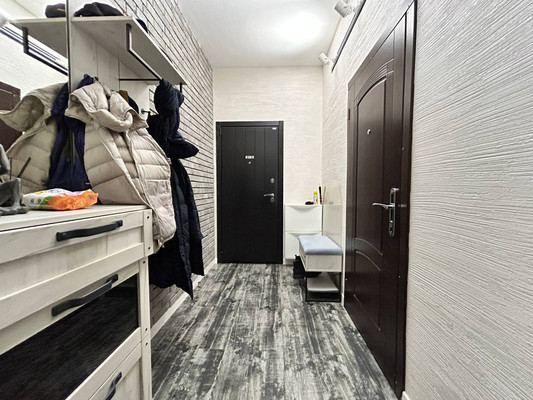 Продам двухкомнатную (2-комн.) квартиру, Ковыльная ул, 94, Симферополь г