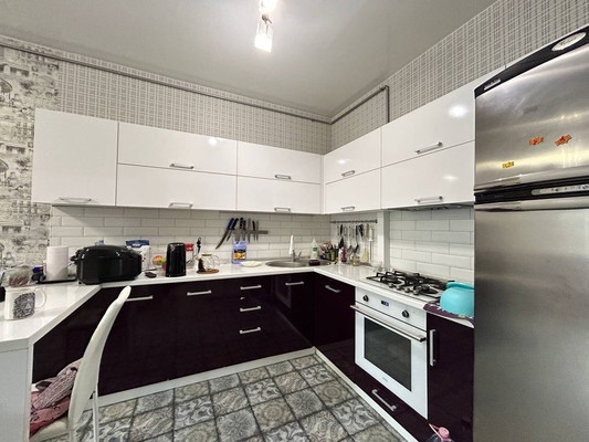 Продам двухкомнатную (2-комн.) квартиру, Ковыльная ул, 94, Симферополь г