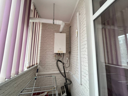 Продам двухкомнатную (2-комн.) квартиру, Ковыльная ул, 94, Симферополь г