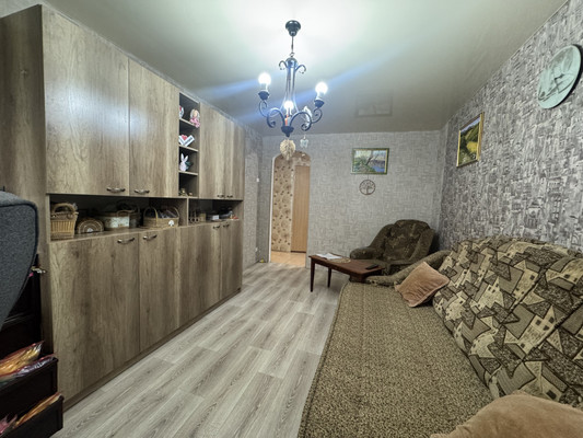 Продам двухкомнатную (2-комн.) квартиру, Севастопольская ул, 5, Новофедоровка пгт