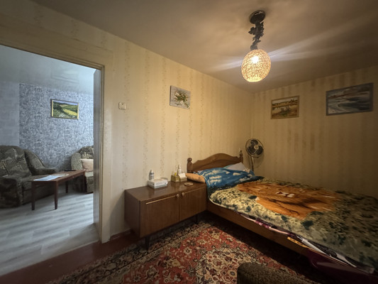 Продам двухкомнатную (2-комн.) квартиру, Севастопольская ул, 5, Новофедоровка пгт