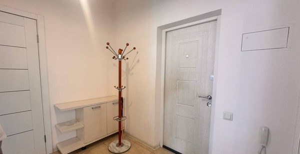 Продам однокомнатную (1-комн.) квартиру, Ковыльная ул, 94, Симферополь г