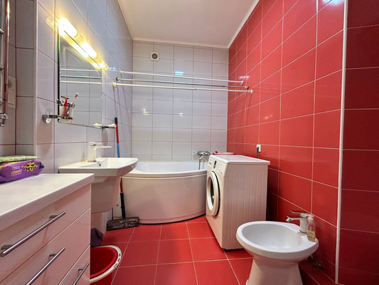 Продам однокомнатную (1-комн.) квартиру, Ковыльная ул, 94, Симферополь г