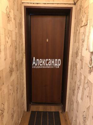 Продам двухкомнатную (2-комн.) квартиру, Юбилейная ул, 2, Кузнечное гп