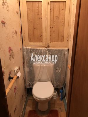 Продам двухкомнатную (2-комн.) квартиру, Юбилейная ул, 2, Кузнечное гп