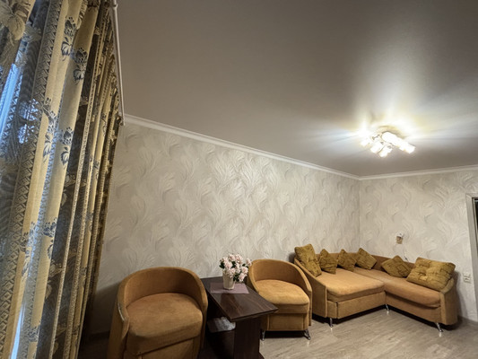 Сдам однокомнатную (1-комн.) квартиру, Наличная ул, 40к4, Санкт-Петербург г