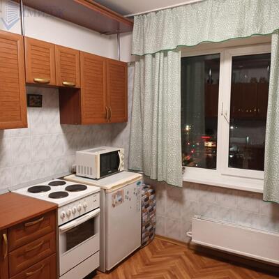 Сдам двухкомнатную (2-комн.) квартиру, Копылова ул, 66, Красноярск г