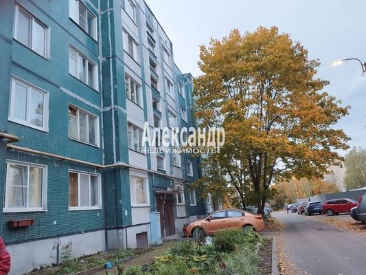 Продам однокомнатную (1-комн.) квартиру, Гагарина ул, 27, Выборг г