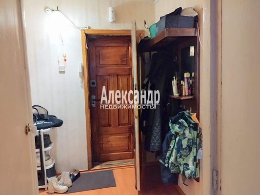 Продам однокомнатную (1-комн.) квартиру, Гагарина ул, 27, Выборг г