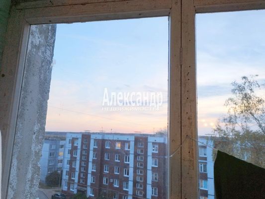 Продам однокомнатную (1-комн.) квартиру, Гагарина ул, 27, Выборг г