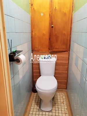 Продам однокомнатную (1-комн.) квартиру, Гагарина ул, 27, Выборг г