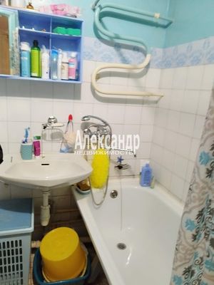 Продам однокомнатную (1-комн.) квартиру, Гагарина ул, 27, Выборг г