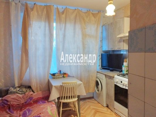 Продам однокомнатную (1-комн.) квартиру, Гагарина ул, 27, Выборг г