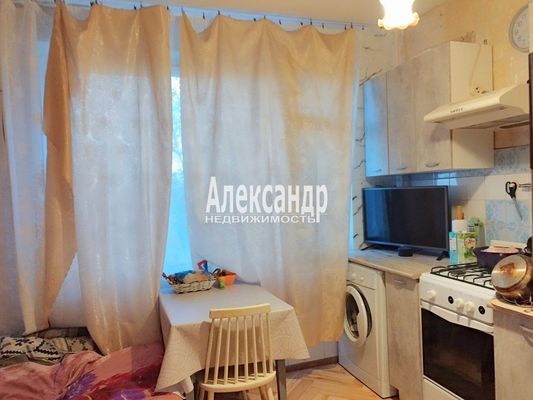 Продам однокомнатную (1-комн.) квартиру, Гагарина ул, 27, Выборг г