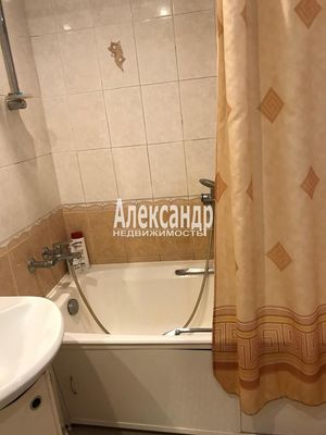 Продам двухкомнатную (2-комн.) квартиру, Савушкина ул, 128к1, Санкт-Петербург г