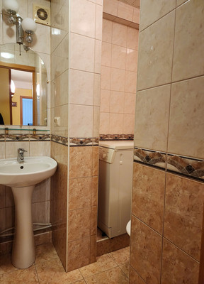 Продам двухкомнатную (2-комн.) квартиру, Кондратьевский пр-кт, 83к1, Санкт-Петербург г