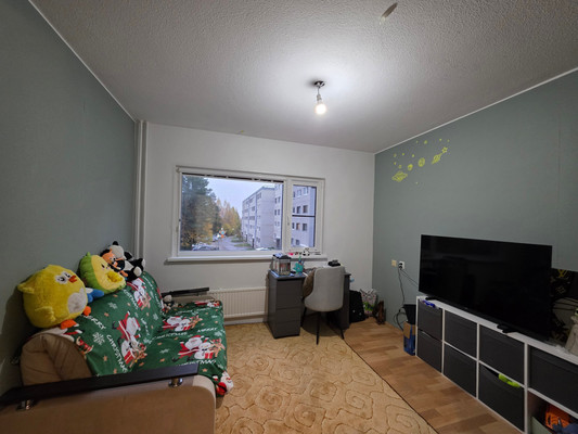 Продам двухкомнатную (2-комн.) квартиру, Горняков пр-кт, 11, Костомукша г