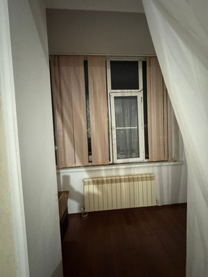 Продам двухкомнатную (2-комн.) квартиру, Свердлова ул, 8, Махачкала г
