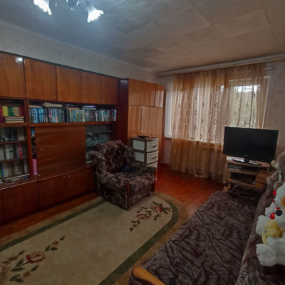 Продам двухкомнатную (2-комн.) квартиру, Железнодорожная ул, 162, Майкоп г
