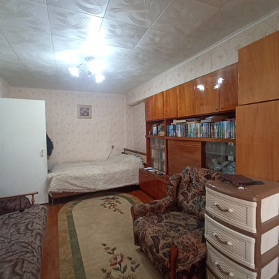Продам двухкомнатную (2-комн.) квартиру, Железнодорожная ул, 162, Майкоп г