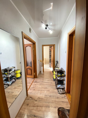 Продам двухкомнатную (2-комн.) квартиру, Балаклавская ул, 109, Симферополь г