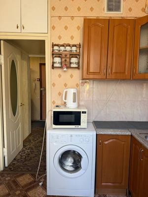 Продам двухкомнатную (2-комн.) квартиру, Абрамцевская ул, 5, Москва г