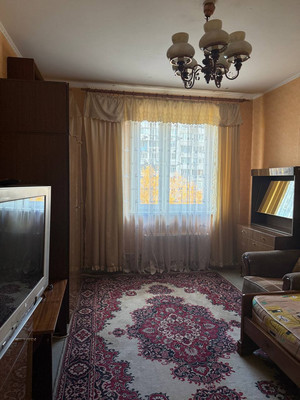 Продам двухкомнатную (2-комн.) квартиру, Абрамцевская ул, 5, Москва г