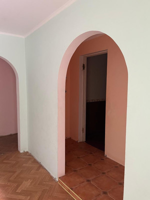 Продам двухкомнатную (2-комн.) квартиру, Нагорная ул, 13, Партенит пгт