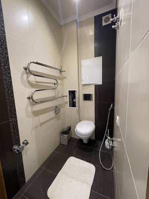 Продам трехкомнатную (3-комн.) квартиру, Камская ул, 37, Симферополь г