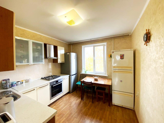 Продам трехкомнатную (3-комн.) квартиру, Бородина ул, 7, Пенза г