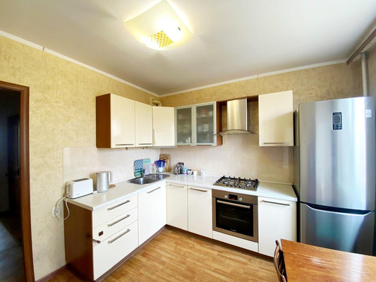 Продам трехкомнатную (3-комн.) квартиру, Бородина ул, 7, Пенза г