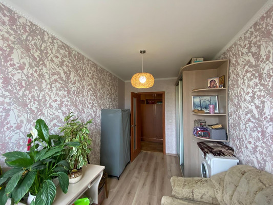 Продам трехкомнатную (3-комн.) квартиру, Бородина ул, 7, Пенза г