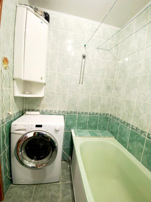 Продам трехкомнатную (3-комн.) квартиру, Бородина ул, 7, Пенза г