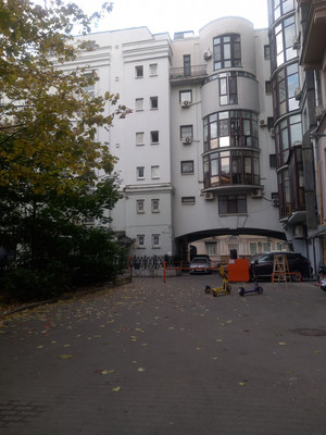 Продам многокомнатную квартиру, Арбат ул, 45к24, Москва г