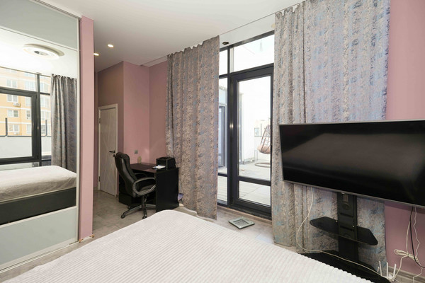 Продам однокомнатную (1-комн.) квартиру, Старокубанская ул, 137к2, Краснодар г