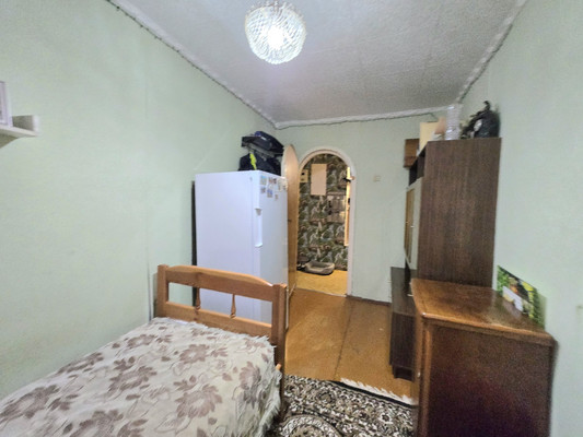 Продам трехкомнатную (3-комн.) квартиру, Комсомольская ул, 27, Кокино д