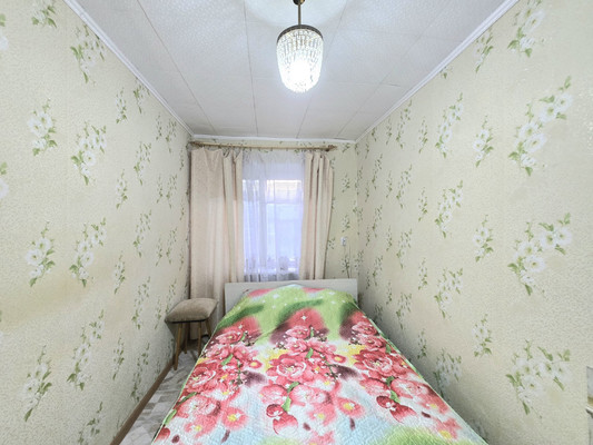 Продам трехкомнатную (3-комн.) квартиру, Комсомольская ул, 27, Кокино д