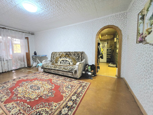 Продам трехкомнатную (3-комн.) квартиру, Комсомольская ул, 27, Кокино д