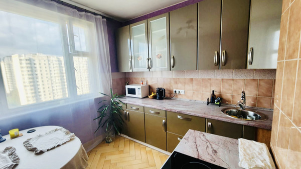 Продам двухкомнатную (2-комн.) квартиру, Балаклавский пр-кт, 2бк3, Москва г